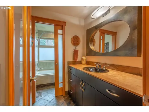 11 Da Vinci Street Lake Oswego OR 97035