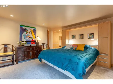 11 Da Vinci Street Lake Oswego OR 97035