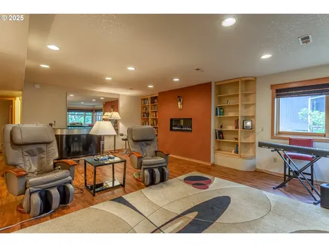 11 Da Vinci Street Lake Oswego OR 97035
