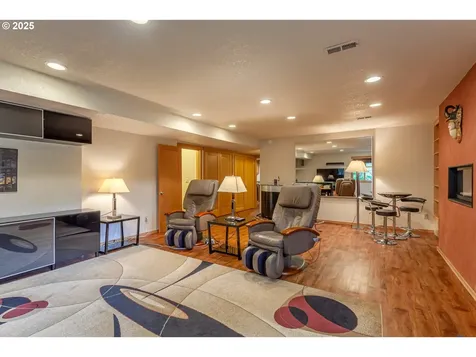 11 Da Vinci Street Lake Oswego OR 97035
