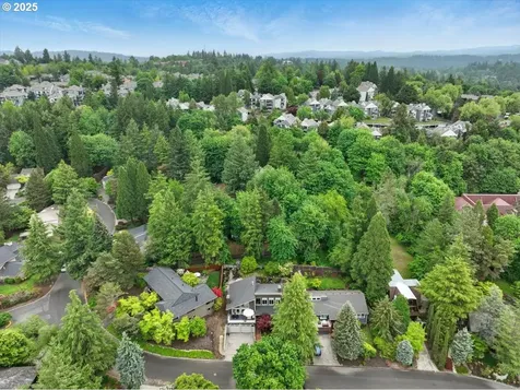11 Da Vinci Street Lake Oswego OR 97035
