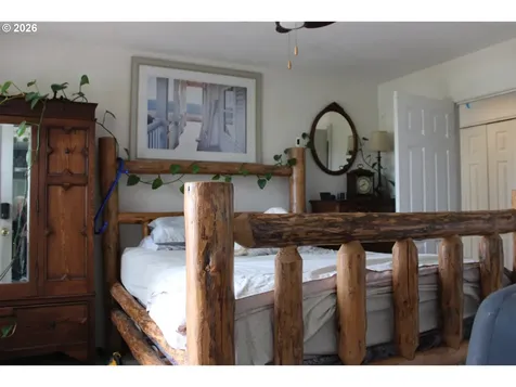 110 SW 16th Court Troutdale OR 97060