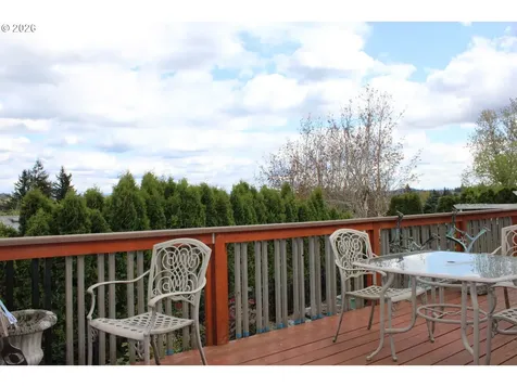 110 SW 16th Court Troutdale OR 97060
