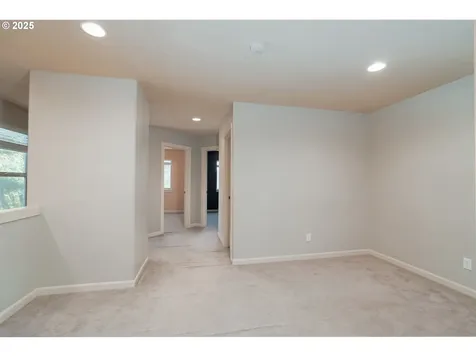 13713 NE 64th Circle Vancouver WA 98682