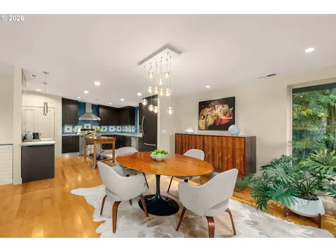 2707 Southshore Boulevard Lake Oswego OR 97034