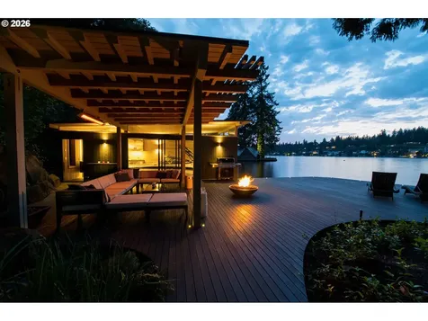 2707 Southshore Boulevard Lake Oswego OR 97034