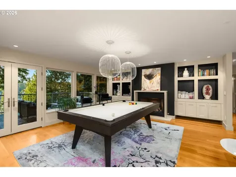 2707 Southshore Boulevard Lake Oswego OR 97034