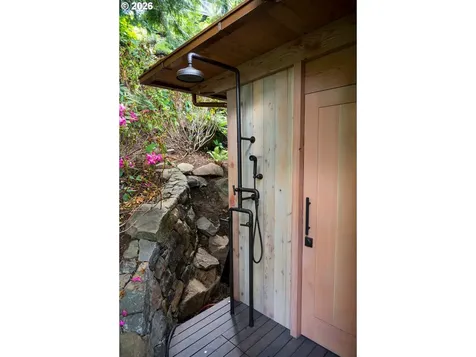 2707 Southshore Boulevard Lake Oswego OR 97034