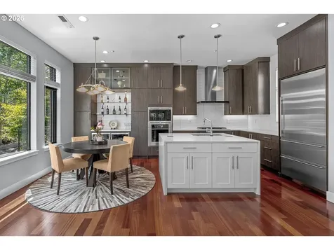 1710 NW Riverscape Street Portland OR 97209