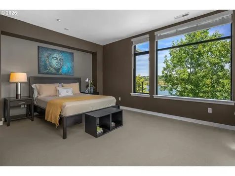 1710 NW Riverscape Street Portland OR 97209