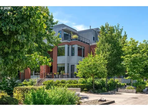 1710 NW Riverscape Street Portland OR 97209
