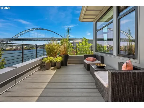 1710 NW Riverscape Street Portland OR 97209