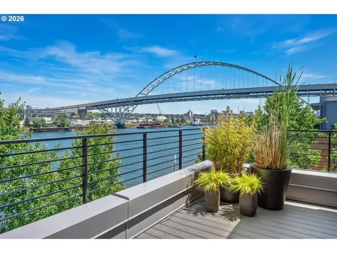 1710 NW Riverscape Street Portland OR 97209