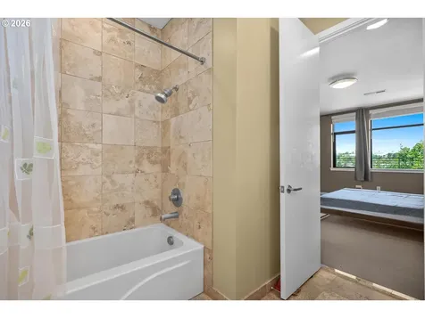 1710 NW Riverscape Street Portland OR 97209