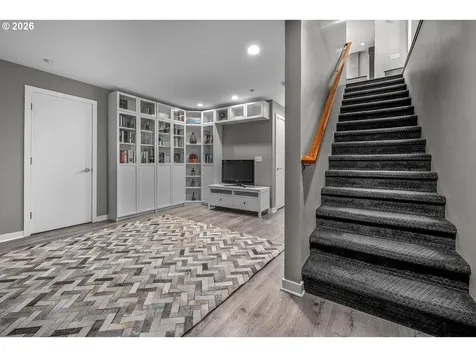 1710 NW Riverscape Street Portland OR 97209