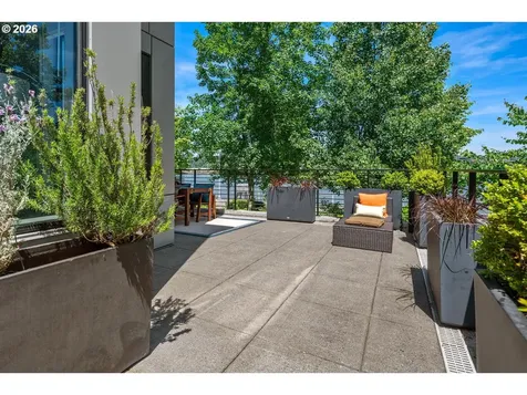 1710 NW Riverscape Street Portland OR 97209
