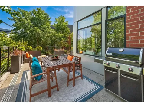 1710 NW Riverscape Street Portland OR 97209