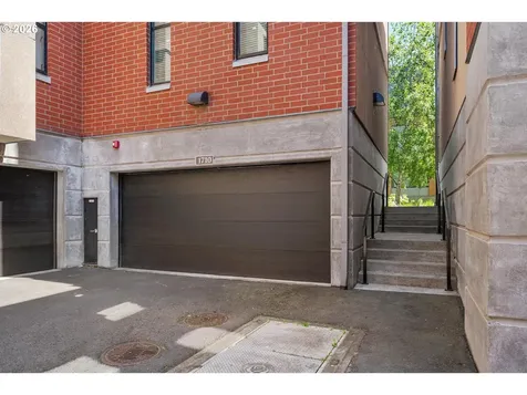 1710 NW Riverscape Street Portland OR 97209