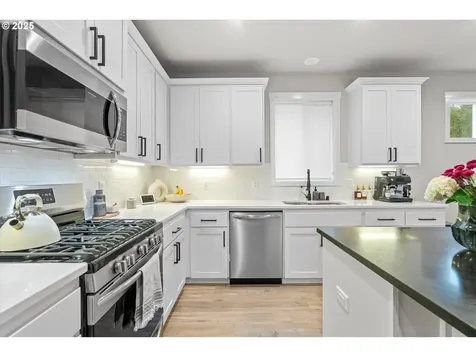 10306 NE 104th Street Vancouver WA 98662