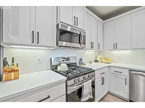 10306 NE 104th Street Vancouver WA 98662