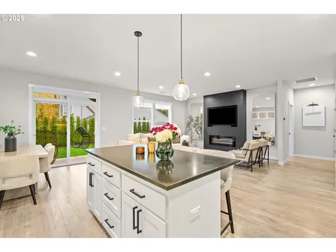 10306 NE 104th Street Vancouver WA 98662