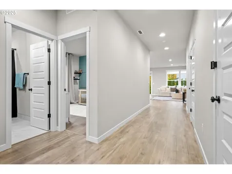 10306 NE 104th Street Vancouver WA 98662
