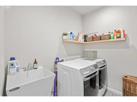 10306 NE 104th Street Vancouver WA 98662