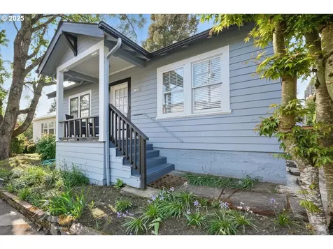 414 S Pendleton Street Portland OR 97239