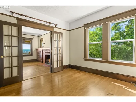 4219 SW Condor Avenue Portland OR 97239