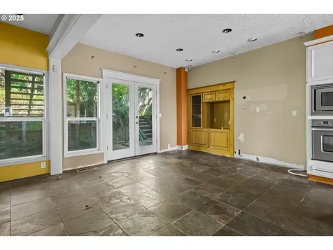 4219 SW Condor Avenue Portland OR 97239