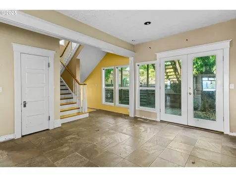 4219 SW Condor Avenue Portland OR 97239