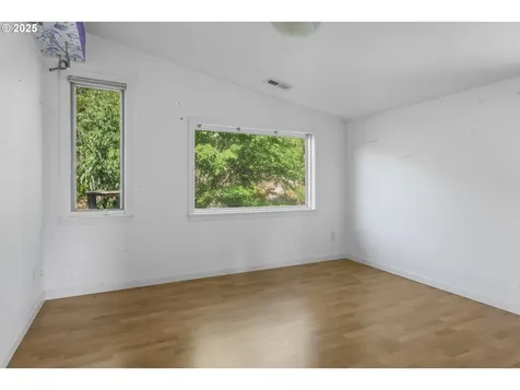 4219 SW Condor Avenue Portland OR 97239