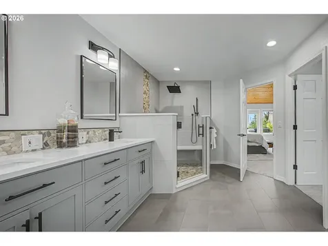 23303 SE Howlett Road Eagle Creek OR 97022