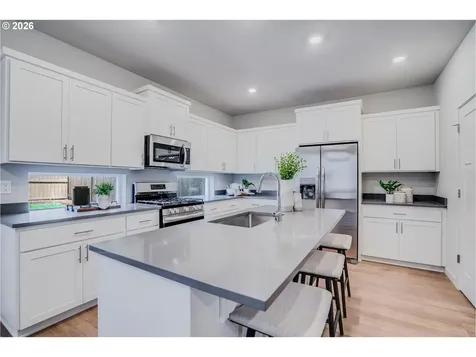 8875 SW Mohegan Lane Tualatin OR 97062