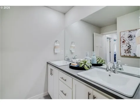 8875 SW Mohegan Lane Tualatin OR 97062