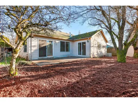 3509 N Center Street Newberg OR 97132