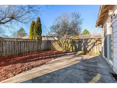3509 N Center Street Newberg OR 97132