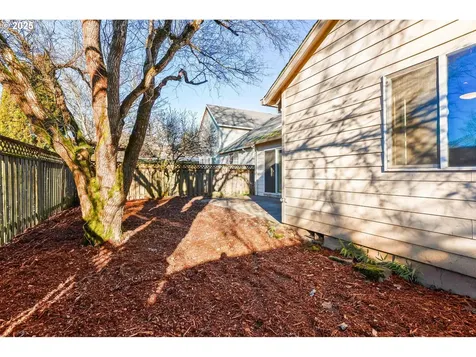 3509 N Center Street Newberg OR 97132