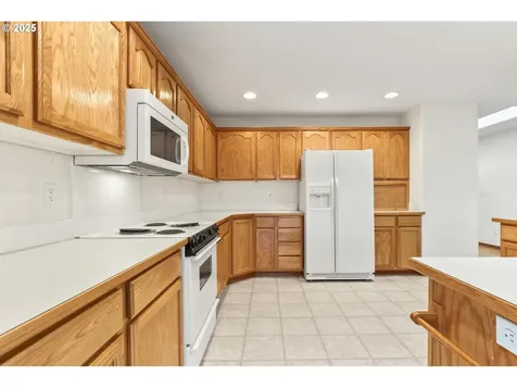 3509 N Center Street Newberg OR 97132