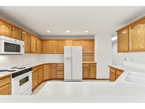3509 N Center Street Newberg OR 97132