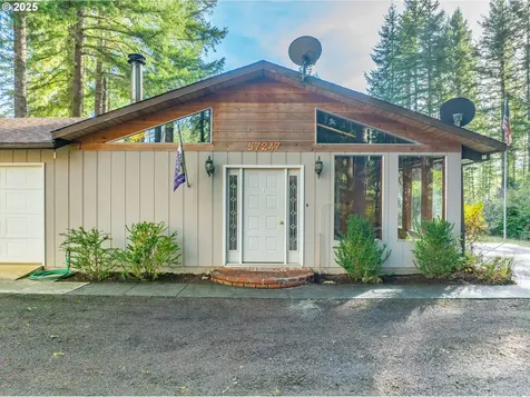 57247 Fairview Road Coquille OR 97423