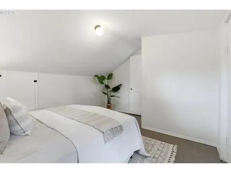 7930 SE Overland Street Milwaukie OR 97222