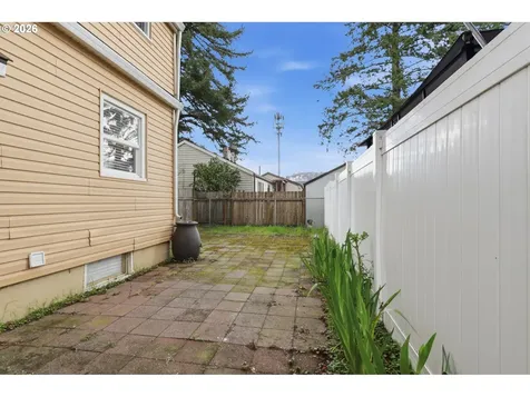 7930 SE Overland Street Milwaukie OR 97222