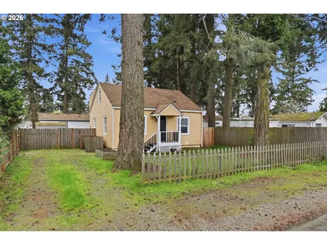 7930 SE Overland Street Milwaukie OR 97222