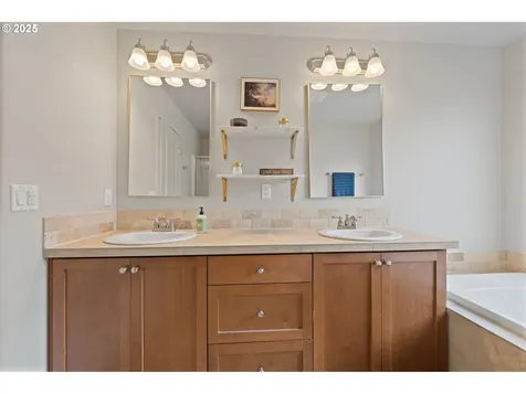 29093 SW Charlotte Lane Wilsonville OR 97070