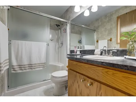 15801 NE 85th Street Vancouver WA 98682
