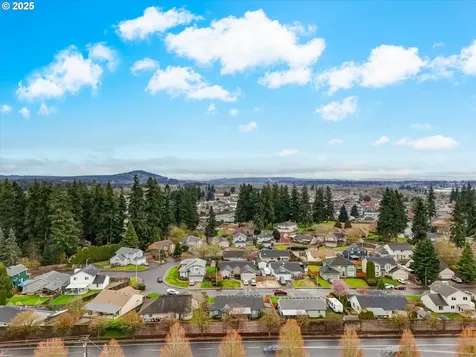 15801 NE 85th Street Vancouver WA 98682