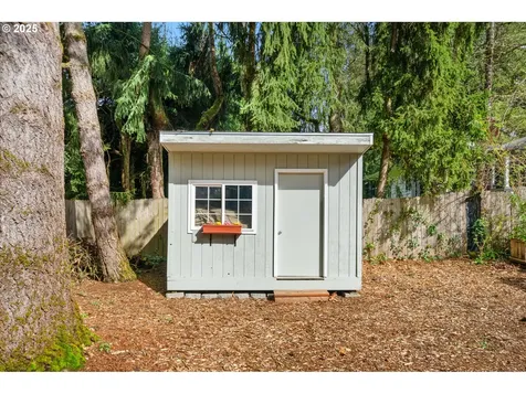 9625 S Kelly Avenue Portland OR 97219