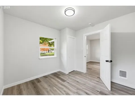 289 20th Avenue Longview WA 98632