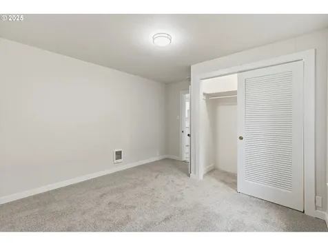 289 20th Avenue Longview WA 98632